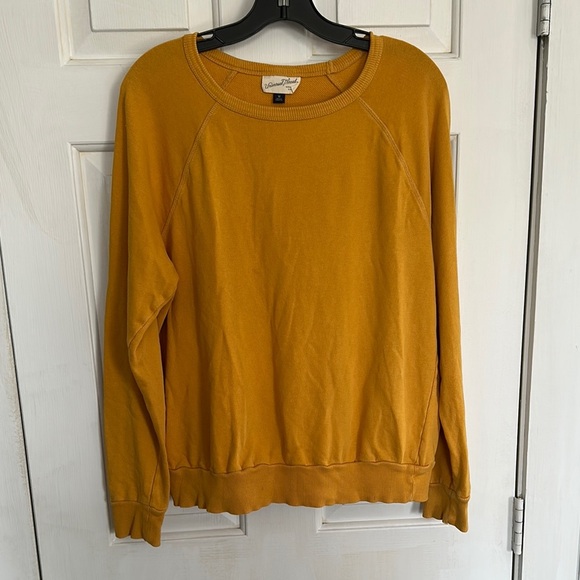 Universal Thread Mustard Yellow Long sleeve medium - Picture 1 of 4